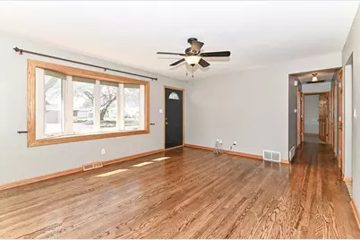 7818 W Warnimont Ave, Milwaukee, WI 53220 - Photo 17