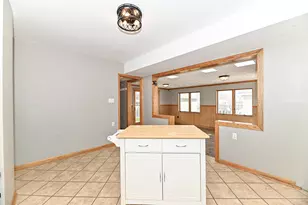 7818 W Warnimont Ave, Milwaukee, WI 53220 - Photo 23