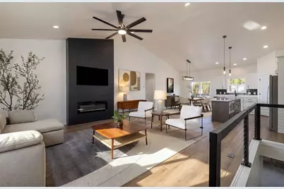 270  Southern Dr, Holmen, WI 54636 - Photo 9