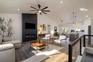 270 Southern Dr, Holmen, WI 54636 - Photo 9