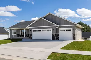 270 Southern Dr, Holmen, WI 54636 - Photo 25