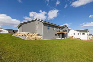 270 Southern Dr, Holmen, WI 54636 - Photo 23