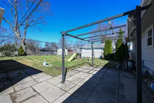 727 10th Ave, Grafton, WI 53024 - Photo 17