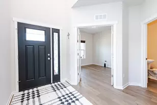 W206N5693 Muirfield Dr, Menomonee Falls, WI 53051 - Photo 25