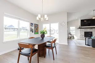 W206N5693 Muirfield Dr, Menomonee Falls, WI 53051 - Photo 13