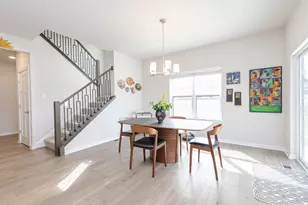 W206N5693 Muirfield Dr, Menomonee Falls, WI 53051 - Photo 17