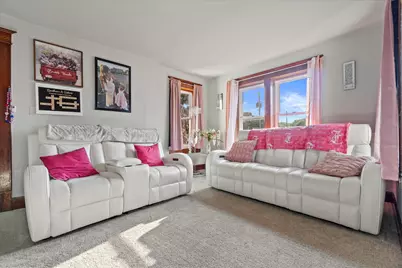 229 W Main St, Racine, WI 53185 - Photo 9