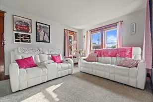 229 W Main St, Racine, WI 53185 - Photo 9