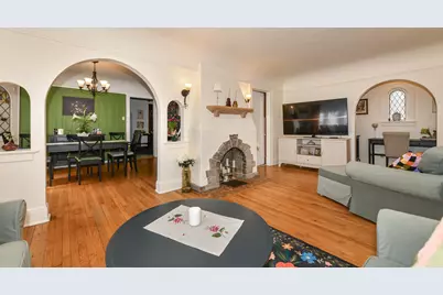 4253 S Austin St, Milwaukee, WI 53207 - Photo 11