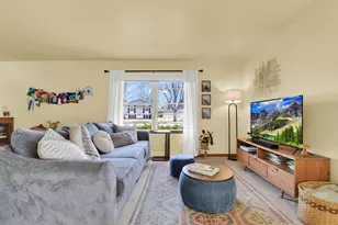 W64N353 Madison Ave, Cedarburg, WI 53012 - Photo 7