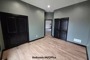 S64W22860 Garrett Dr, Vernon, WI 53189 - Photo 21