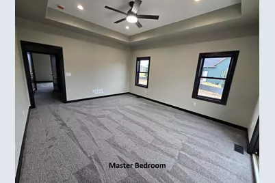 S64W22860  Garrett Dr, Vernon, WI 53189 - Photo 11