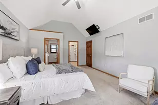 1624 Legend Cir, Waukesha, WI 53189 - Photo 23