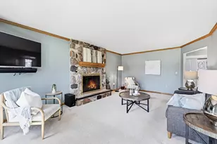 1624 Legend Cir, Waukesha, WI 53189 - Photo 7