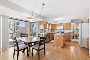 1624 Legend Cir, Waukesha, WI 53189 - Photo 9