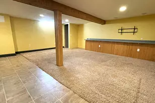 6490 S Crane Dr, Oak Creek, WI 53154 - Photo 21