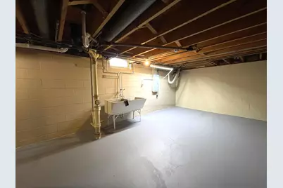 6490 S Crane Dr, Oak Creek, WI 53154 - Photo 25