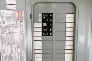 6490 S Crane Dr, Oak Creek, WI 53154 - Photo 35