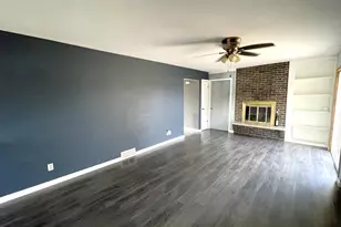 6490 S Crane Dr, Oak Creek, WI 53154 - Photo 7