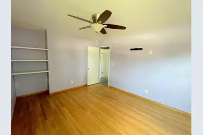 6490 S Crane Dr, Oak Creek, WI 53154 - Photo 15