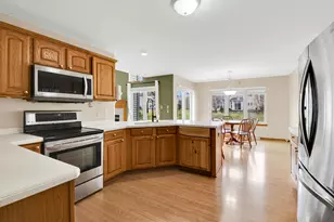 N67W13397 Roman Ct, Menomonee Falls, WI 53051 - Photo 19