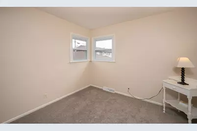 4954 N 85th St, Milwaukee, WI 53225 - Photo 15