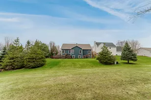 1841 Kissel Dr, Hartford, WI 53027 - Photo 45