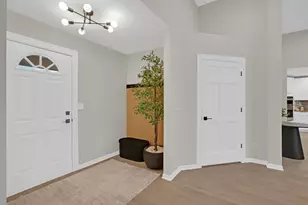 88 King Oak Ct, Random Lake, WI 53075 - Photo 7