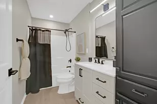 88 King Oak Ct, Random Lake, WI 53075 - Photo 19