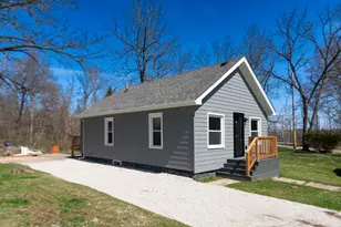 5437 Pleasant View Dr, Racine, WI 53185 - Photo 9