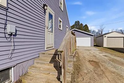 3240  Memorial Dr, Two Rivers, WI 54241 - Photo 23