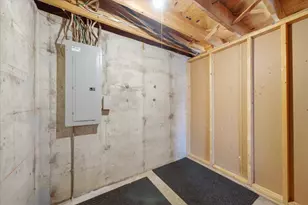 9561 Maple Tree Rd, Kewaskum, WI 53040 - Photo 23