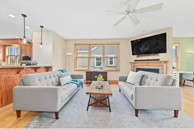 2132 N 113th St, Wauwatosa, WI 53226 - Photo 5