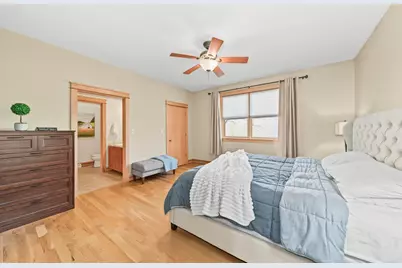 2132 N 113th St, Wauwatosa, WI 53226 - Photo 13