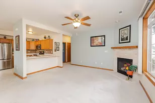 W197N17110 Stonewall Dr, Jackson, WI 53037 - Photo 7