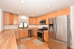 1432 Chestnut St, South Milwaukee, WI 53172 - Photo 9