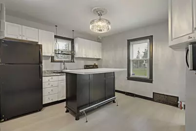 1706  Derby Ave, Racine, WI 53403 - Photo 7