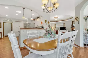 436 Maple Leaf Ct, Manitowoc, WI 54220 - Photo 7