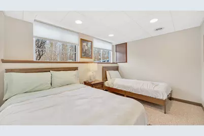 436  Maple Leaf Ct, Manitowoc, WI 54220 - Photo 25