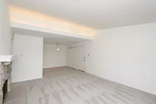 350 Park Hill Dr, Pewaukee, WI 53072 - Photo 7