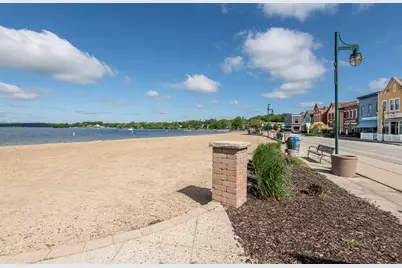 350  Park Hill Dr #E, Pewaukee, WI 53072 - Photo 29