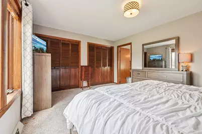 6241 S Whitnall Way, Hales Corners, WI 53130 - Photo 37