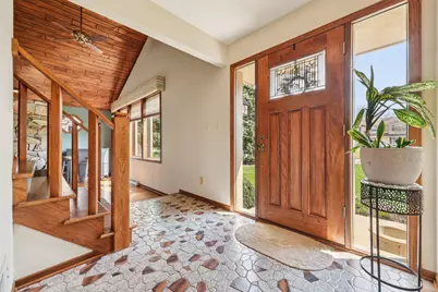 6241 S Whitnall Way, Hales Corners, WI 53130 - Photo 19