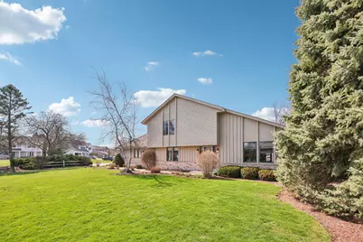 6241 S Whitnall Way, Hales Corners, WI 53130 - Photo 5