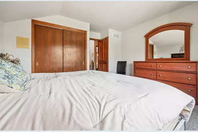 6241 S Whitnall Way, Hales Corners, WI 53130 - Photo 35