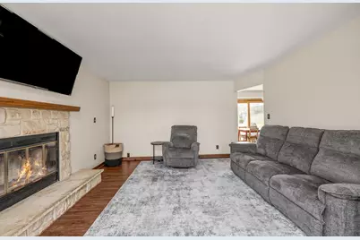 S67W14979  Koso Dr, Muskego, WI 53150 - Photo 13