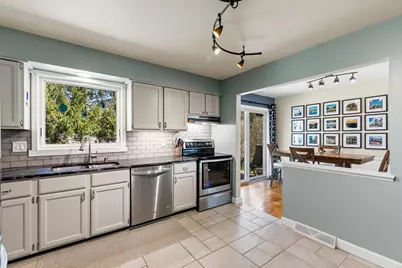 N169W20242  Wilshire Dr, Jackson, WI 53037 - Photo 9