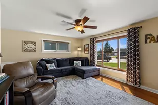 N169W20242 Wilshire Dr, Jackson, WI 53037 - Photo 5