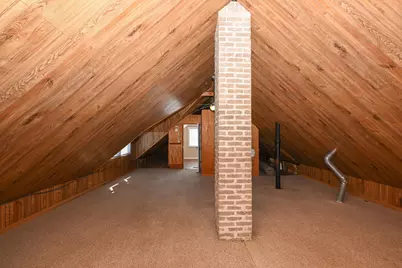 7702 W Lorraine Pl, Milwaukee, WI 53222 - Photo 25