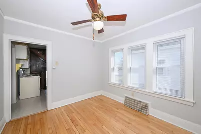 7702 W Lorraine Pl, Milwaukee, WI 53222 - Photo 11